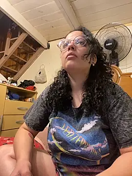 Snapshot of babyluna939 chatting on October 10, 2025, 6:51 pm babyluna939 online show from October 10, 2025, 6:51 pm