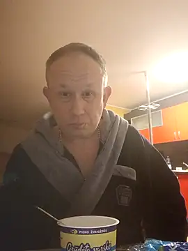 Snapshot of X46x chatting on October 14, 2025, 4:02 am X46x online show from October 14, 2025, 4:02 am