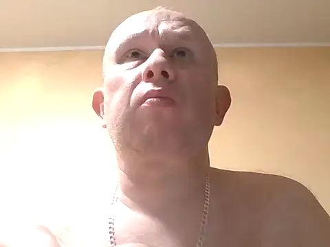 Snapshot of X46x chatting on November 14, 2025, 9:13 pm X46x online show from November 14, 2025, 9:13 pm