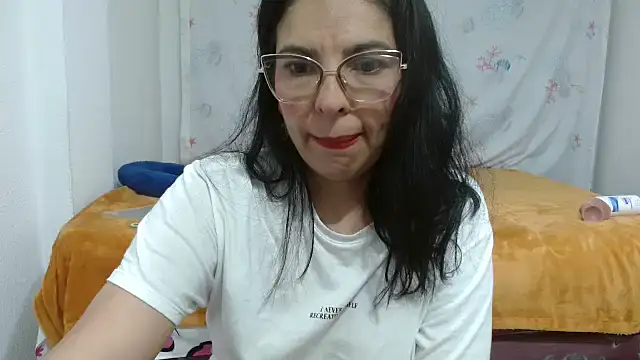 anybellucci43 online show from March 16, 2025, 3:47 am