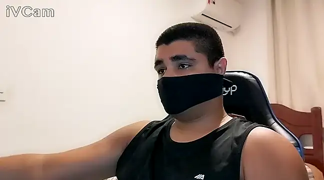 Snapshot of LeoPutaria chatting on December 29, 2024, 7:43 pm LeoPutaria online show from December 29, 2024, 7:43 pm