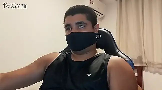 Snapshot of LeoPutaria chatting on January 25, 2025, 9:25 pm LeoPutaria online show from January 25, 2025, 9:25 pm