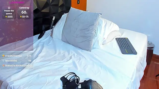 Wendy Marchall online show from February 24, 2025, 10:36 pm