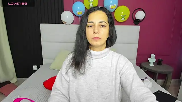 Linda Insatiable online show from October 3, 2025, 12:51 am