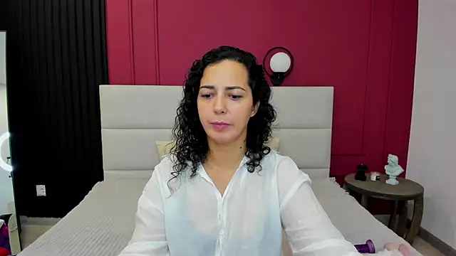 Linda Insatiable online show from October 18, 2025, 1:41 am