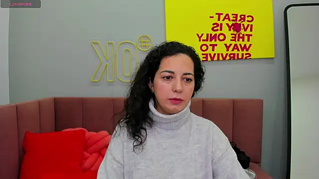 Linda Insatiable online show from November 7, 2025, 1:27 am