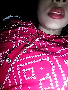 Miss-Siyaa online show from December 9, 2024, 8:01 pm