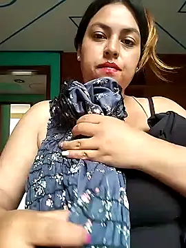 DULCE  26 online show from February 6, 2025, 12:05 pm