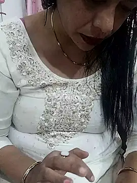 Urmila bhabhii online show from January 8, 2026, 4:37 am