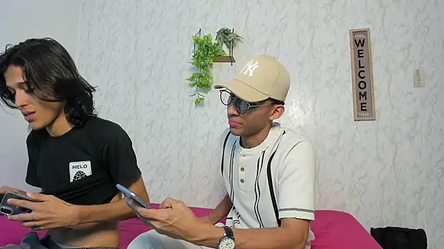 Snapshot of jony_honey chatting on March 11, 2026, 11:38 am jony honey online show from March 11, 2026, 11:38 am