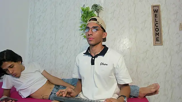 Snapshot of jony_honey chatting on March 14, 2026, 11:48 am jony honey online show from March 14, 2026, 11:48 am