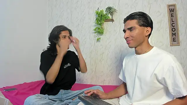 Snapshot of jony_honey chatting on March 23, 2026, 11:58 am jony honey online show from March 23, 2026, 11:58 am