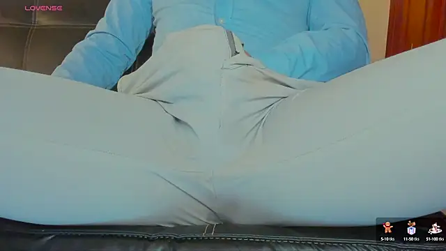 Snapshot of MrLonely02 chatting on December 13, 2024, 12:42 am MrLonely02 online show from December 13, 2024, 12:42 am