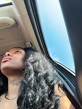 butterflybootyy online show from April 8, 2026, 4:07 pm