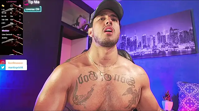 JACOB MARTINS online show from October 11, 2025, 11:58 pm