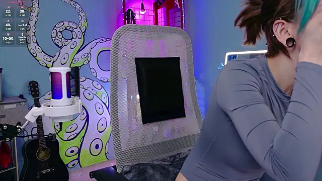 Cumpotik Eve online show from April 14, 2026, 6:08 am