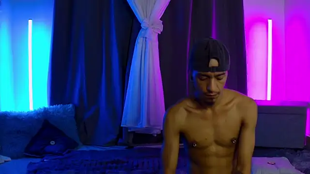 Mowgli FFun online show from June 14, 2026, 11:18 pm