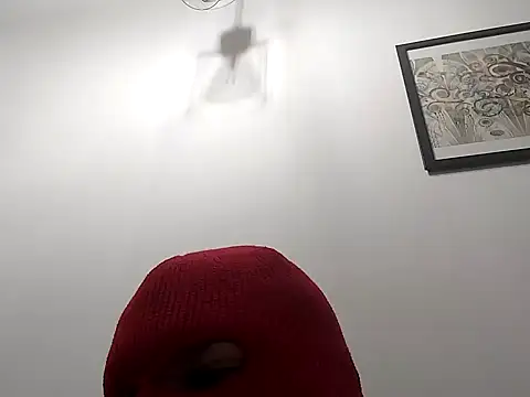 Snapshot of Martin_Smit1989 chatting on December 18, 2024, 5:42 pm Martin Smit1989 online show from December 18, 2024, 5:42 pm