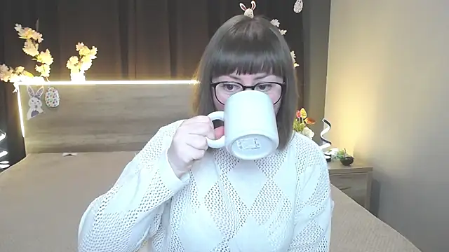 ZannaDreil online show from April 5, 2026, 6:16 pm