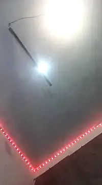 SINUECASTILLO online show from December 10, 2024, 1:11 am