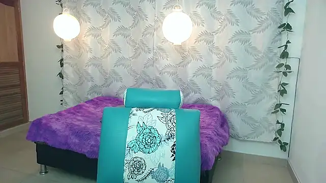 Snapshot of Mya_paris chatting on January 28, 2025, 5:22 am Mya paris online show from January 28, 2025, 5:22 am