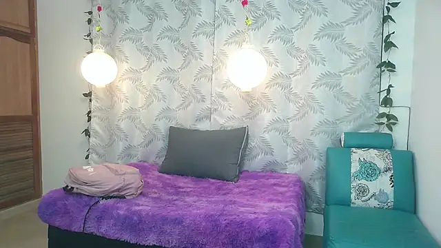 Snapshot of Mya_paris chatting on February 9, 2025, 3:00 am Mya paris online show from February 9, 2025, 3:00 am