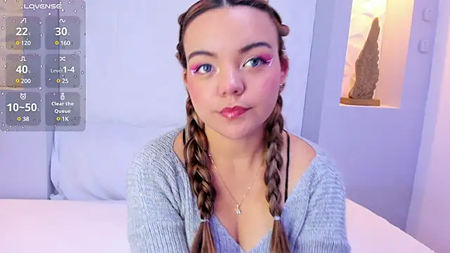 Snapshot of EmilyRouss_ chatting on January 21, 2025, 7:17 pm EmilyRouss online show from January 21, 2025, 7:17 pm