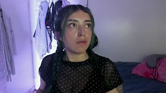 turolita  online show from April 17, 2026, 3:53 am