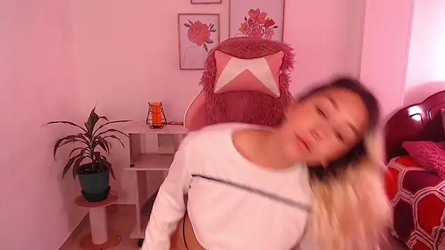 Dahlia  espresso online show from September 17, 2025, 6:53 pm