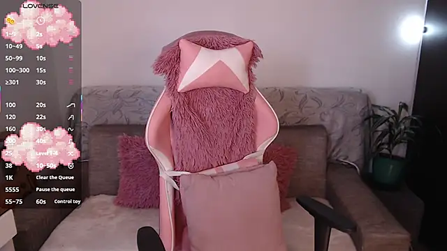 Dahlia  espresso online show from April 6, 2026, 8:10 pm