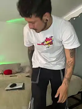 anika lowen02 online show from January 4, 2025, 3:49 pm