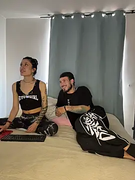 anika lowen02 online show from October 22, 2025, 3:34 pm