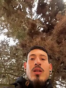 anika lowen02 online show from February 5, 2026, 9:41 pm