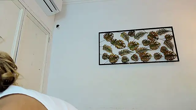 miranda villa online show from March 16, 2025, 12:22 pm