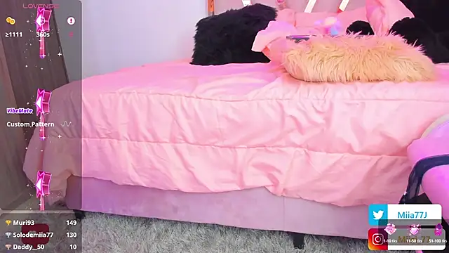 Miia77  online show from December 22, 2024, 5:56 am