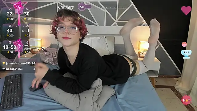 Snapshot of Max_lover1 chatting on February 20, 2025, 11:32 pm Max lover1 online show from February 20, 2025, 11:32 pm