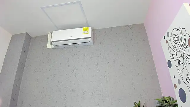 Tiffany mendez online show from February 21, 2026, 12:06 pm