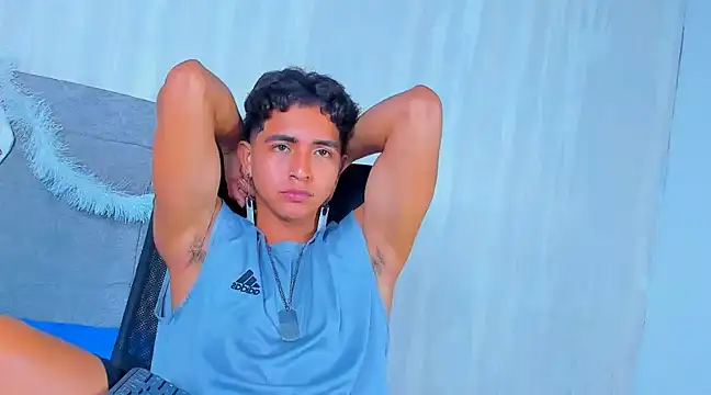 Muichiro tokito1 online show from December 18, 2024, 4:20 am