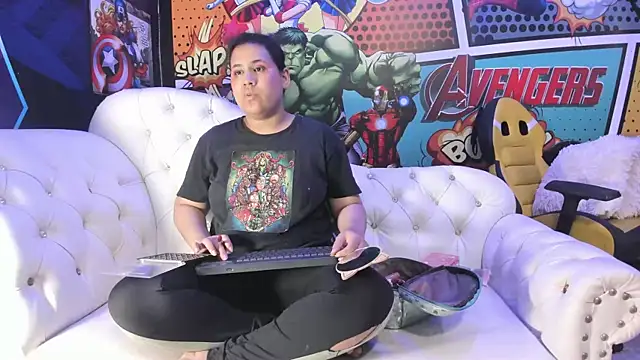 candy hairy online show from November 7, 2025, 2:44 am