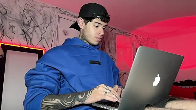 Saturno v online show from January 29, 2025, 3:22 am