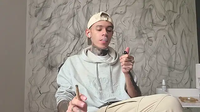 Saturno v online show from October 11, 2025, 3:32 pm