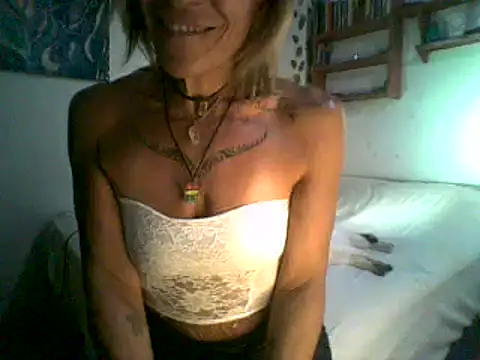 Snapshot of sabinytahot chatting on January 11, 2025, 2:09 am sabinytahot online show from January 11, 2025, 2:09 am