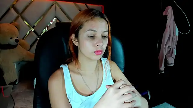 Paris Petit online show from December 15, 2025, 8:35 pm