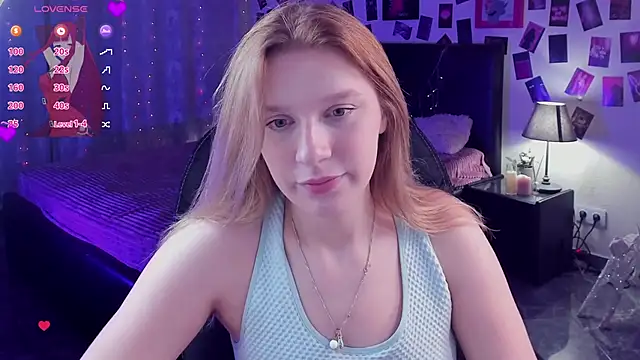 KarambaMoon online show from October 12, 2025, 9:03 pm