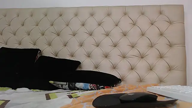 Snapshot of isabella_jazz chatting on February 28, 2025, 5:04 pm isabella jazz online show from February 28, 2025, 5:04 pm