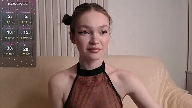 stellapayne1 online show from December 13, 2025, 11:32 pm