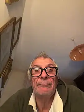 4n4l1zz4m1 online show from January 19, 2026, 2:54 pm