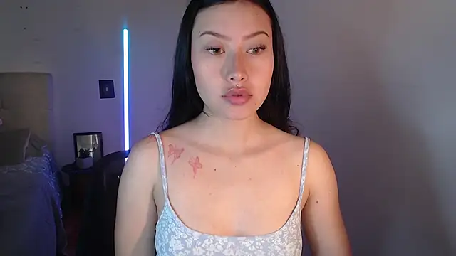 Snapshot of Emilyswan04 chatting on January 18, 2025, 3:59 pm Emilyswan04 online show from January 18, 2025, 3:59 pm