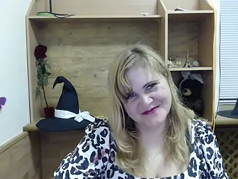 DaniellaKiss online show from October 27, 2025, 8:35 pm