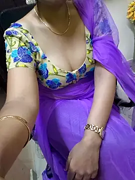 Snapshot of Roja-Telugu777 chatting on March 6, 2025, 2:40 pm Roja-Telugu777 online show from March 6, 2025, 2:40 pm